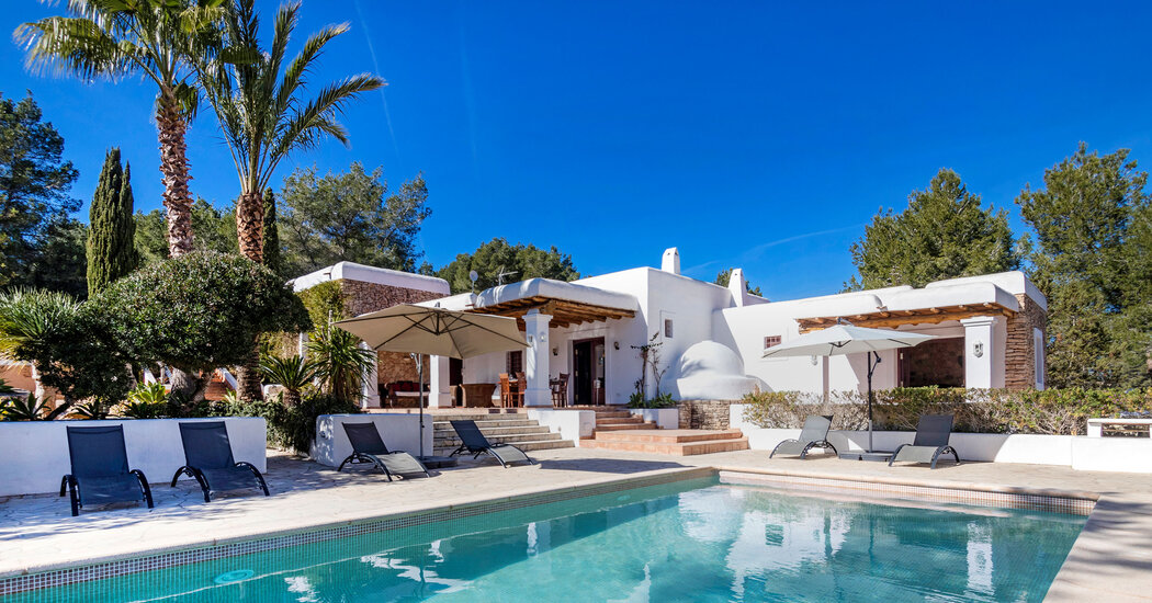 House Hunting in Spain: An Updated Finca With Guesthouse on Ibiza